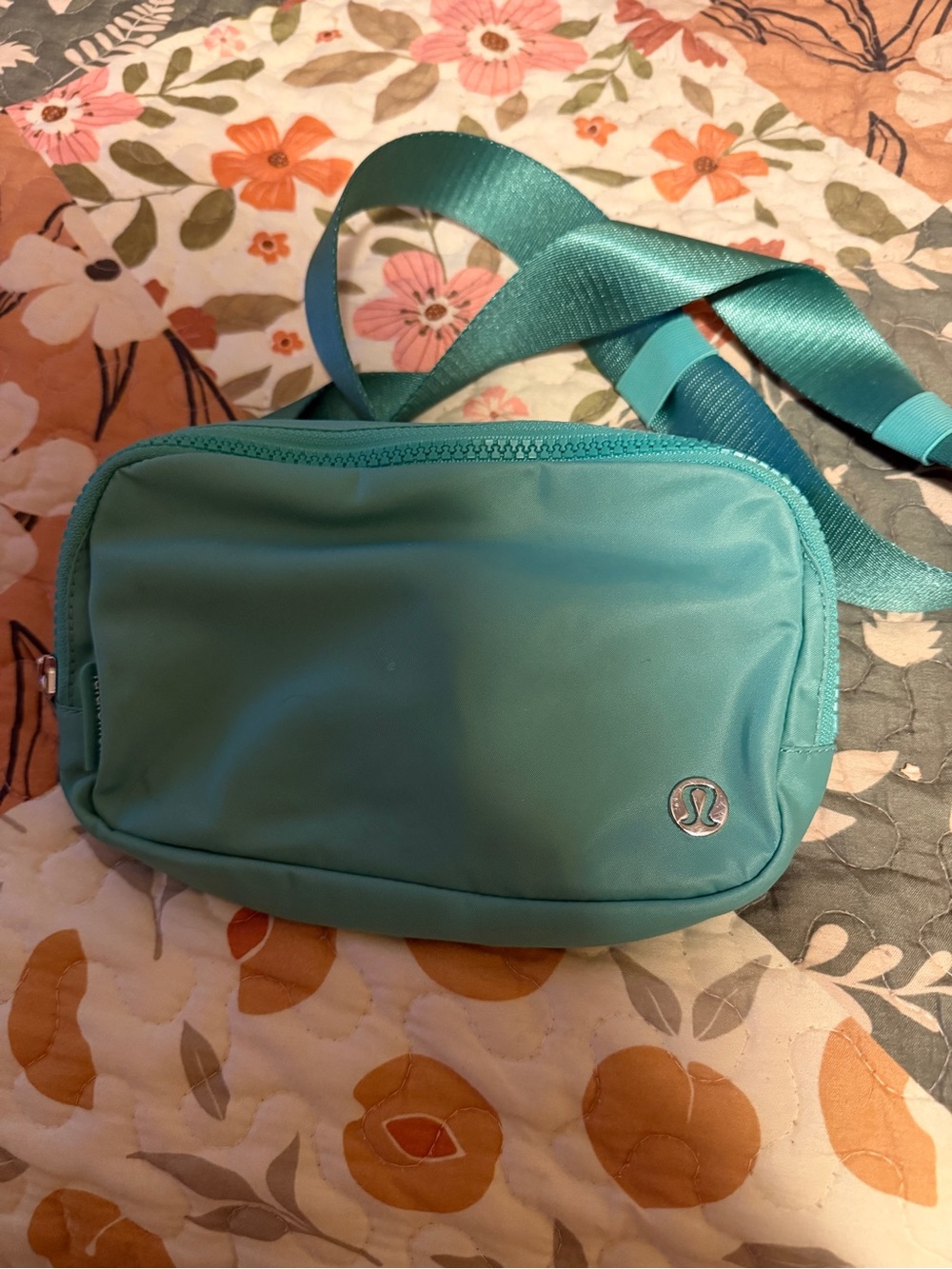 Lululemon Everywhere Belt Bag